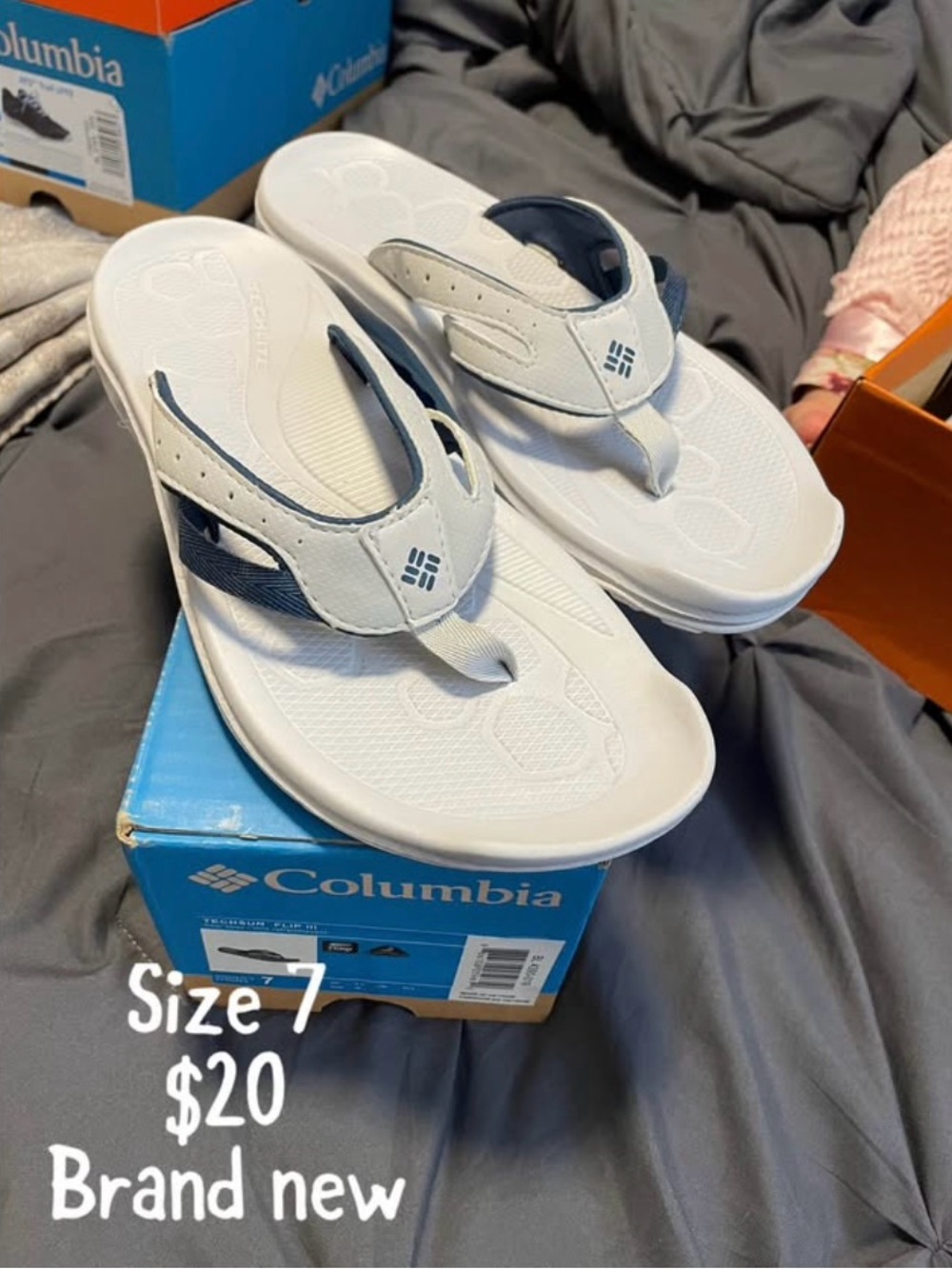 Columbia White and Navy Women’s Flip Flops